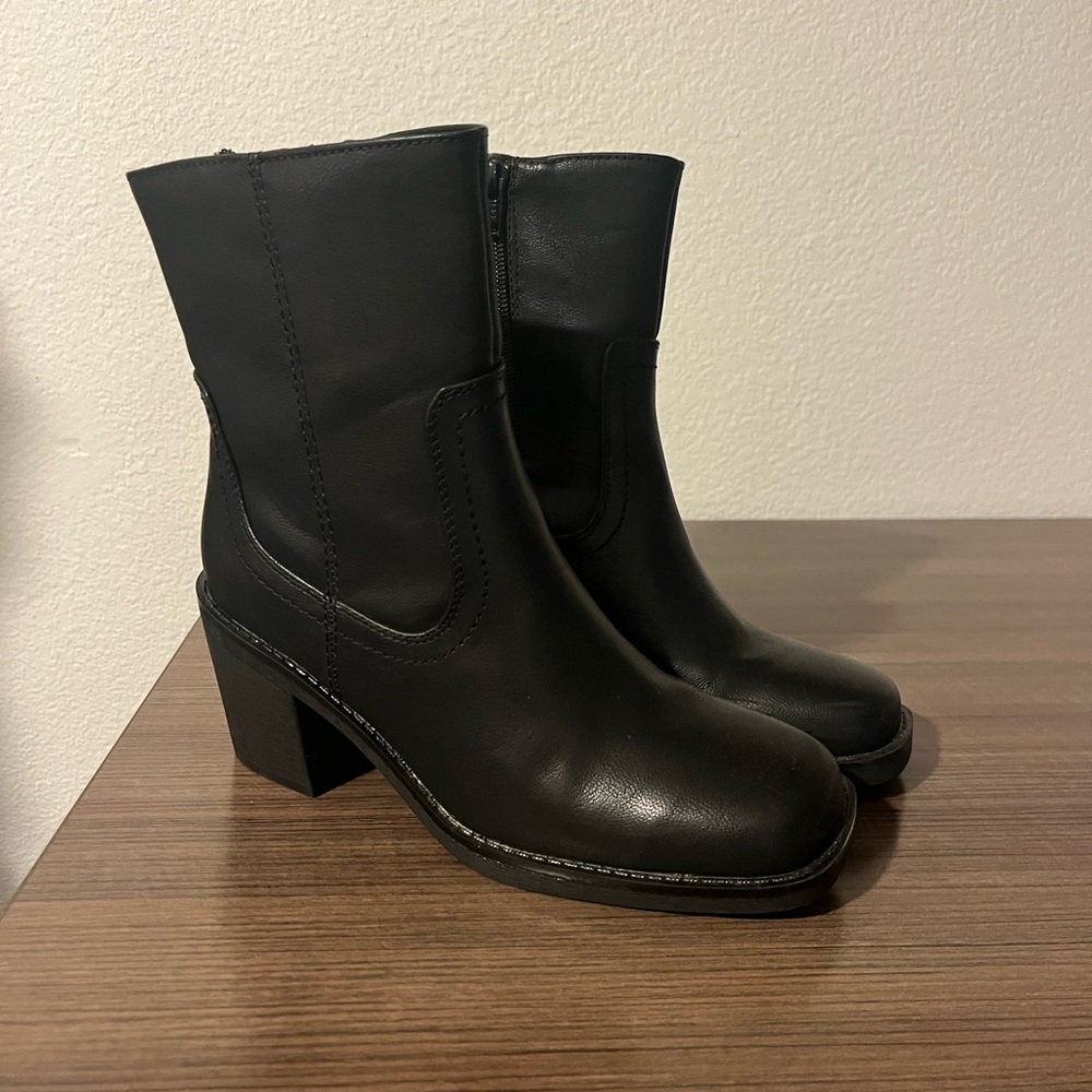 Black boots